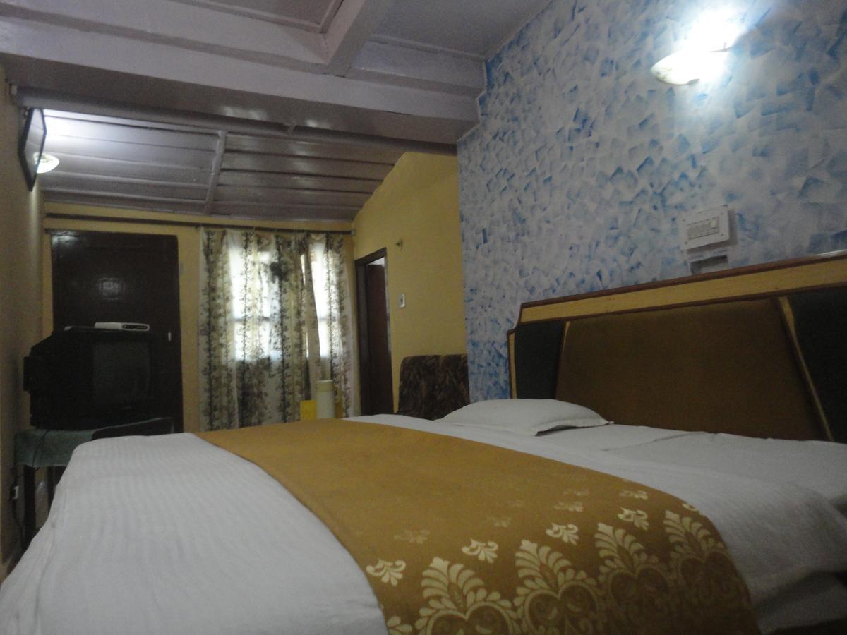 Hotel Walnut Grove Mussoorie Zewnętrze zdjęcie